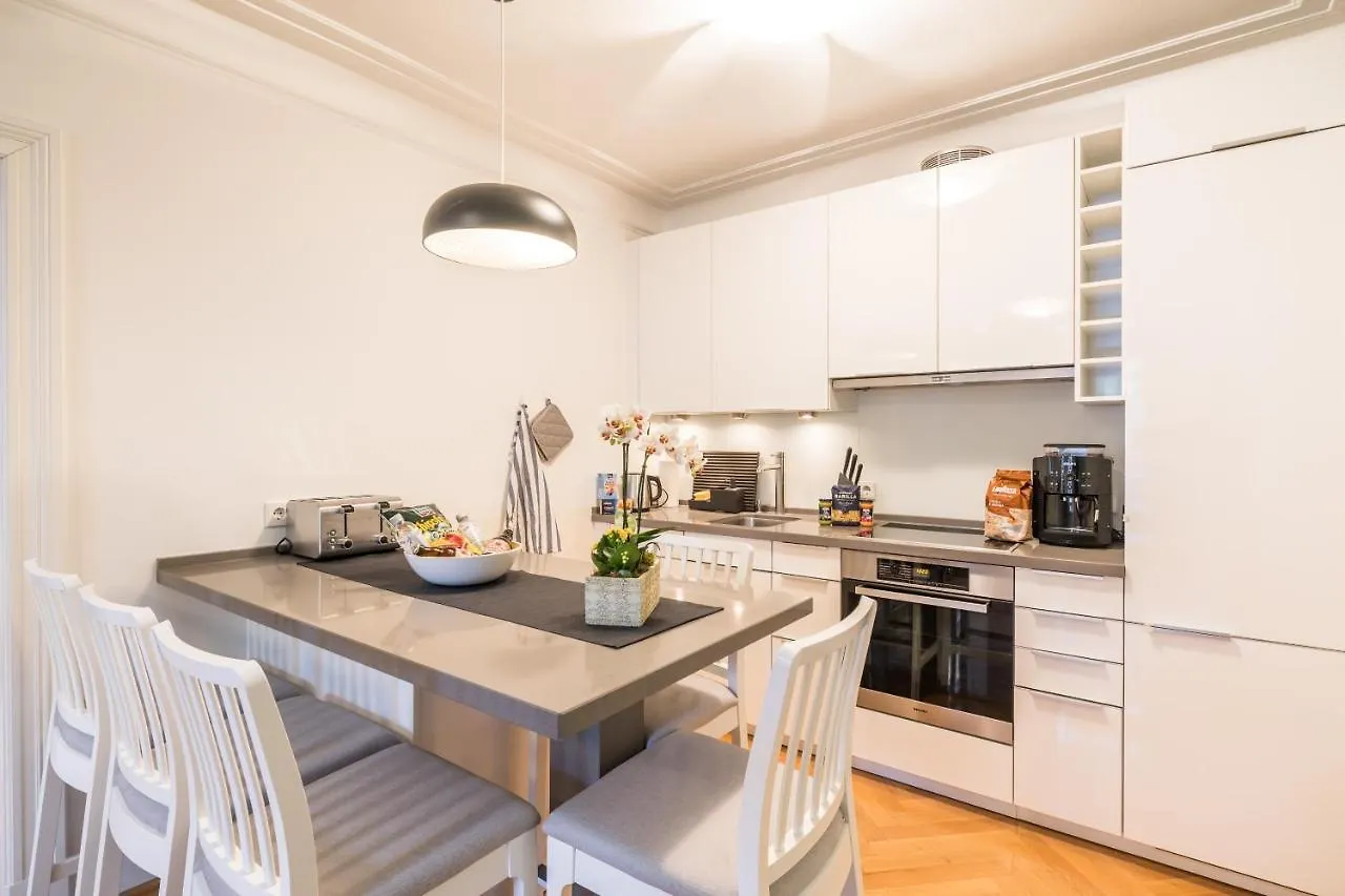 Stylish & Cosy Apartment Next To The U-Bahn Hamburg