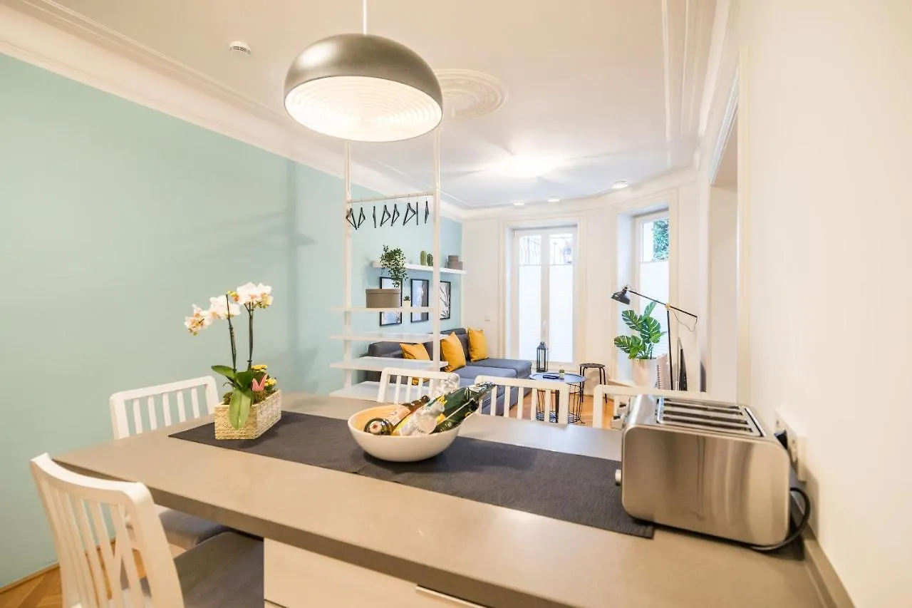 Stylish & Cosy Apartment Next To The U-Bahn Hamburg